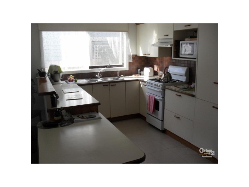 37 Fitzroy Street, Mckinnon VIC 3204