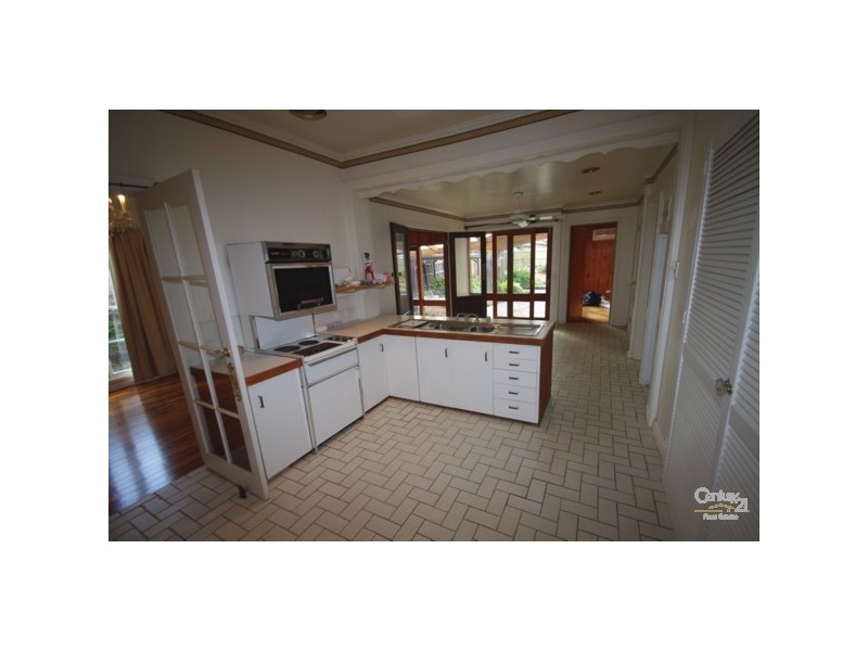 10 Moylan Street, Bentleigh East VIC 3165