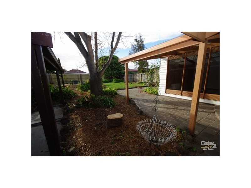 10 Moylan Street, Bentleigh East VIC 3165