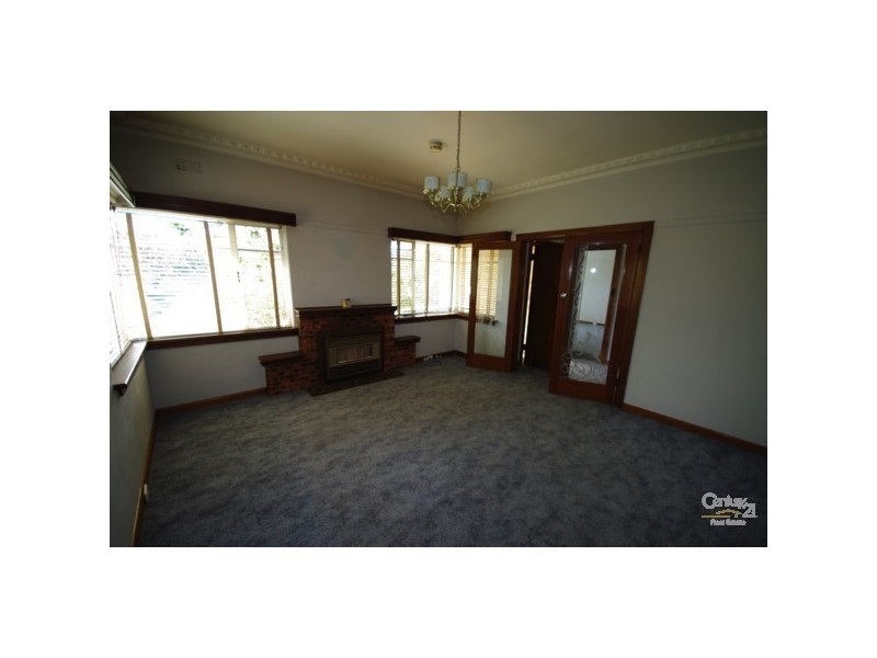 6 Clairmont Avenue, Bentleigh VIC 3204