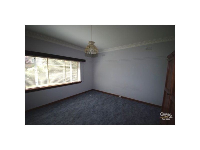 6 Clairmont Avenue, Bentleigh VIC 3204