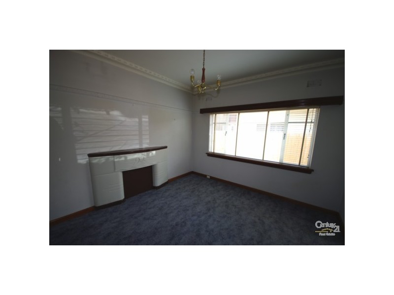 6 Clairmont Avenue, Bentleigh VIC 3204