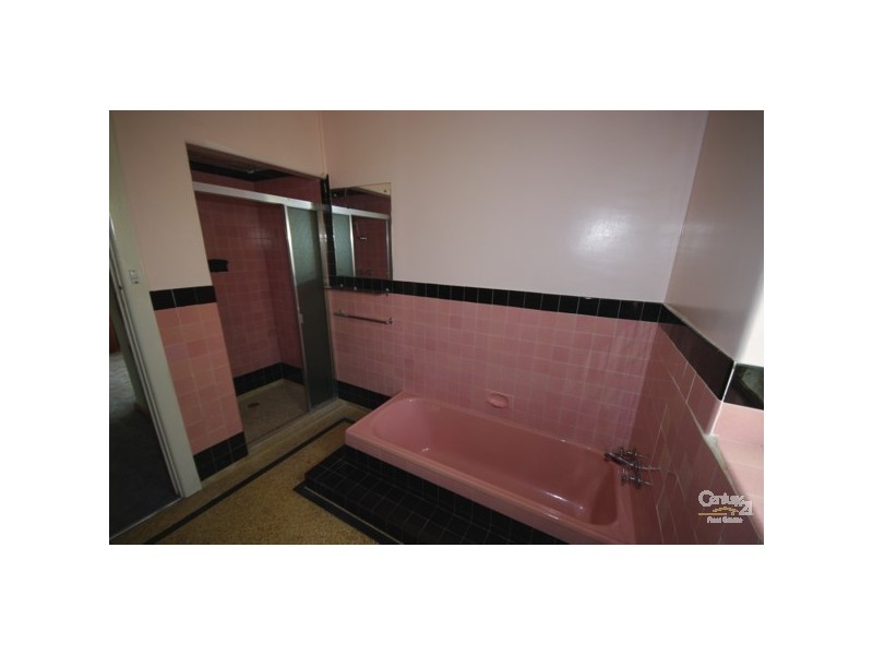 6 Clairmont Avenue, Bentleigh VIC 3204