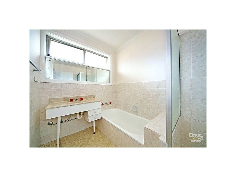 2/22 Follett Road, Cheltenham VIC 3192