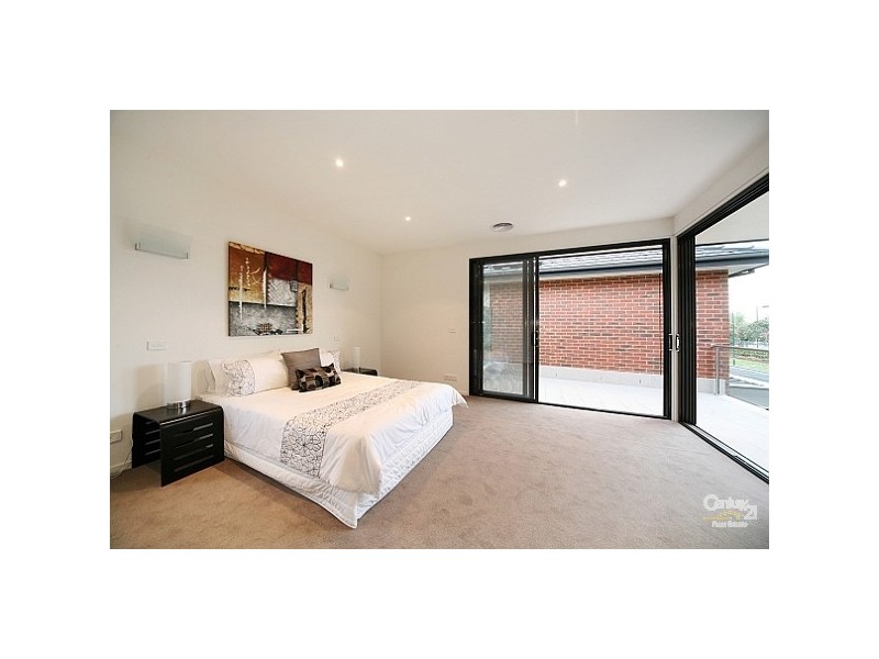 6 Carcoola Court, Ormond VIC 3204