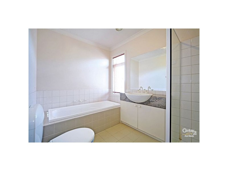 3/9 Bleazby Street, Bentleigh VIC 3204