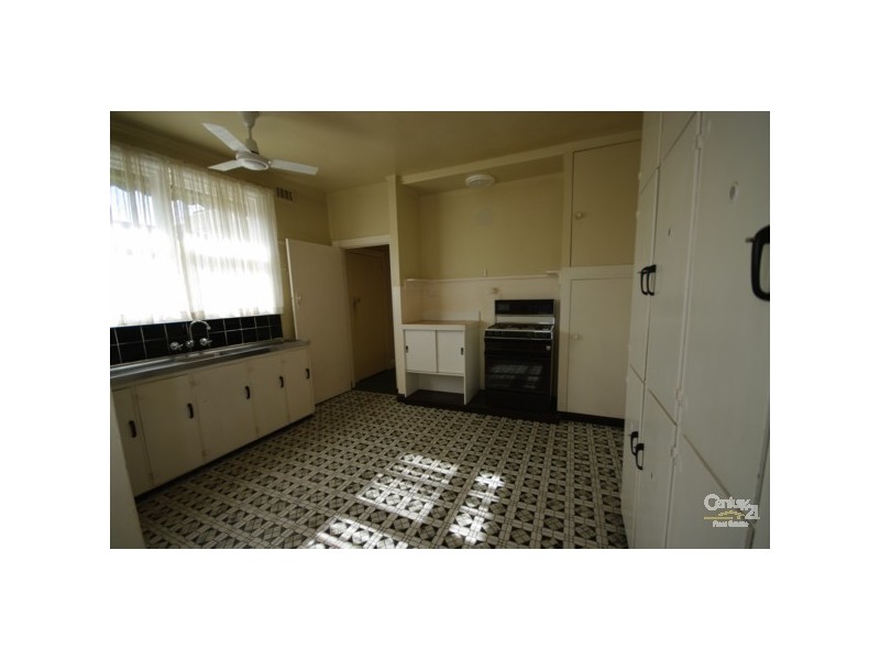 111 Tucker Road, Bentleigh VIC 3204