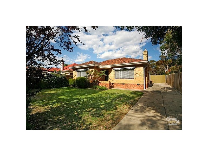 68 Hall Street, Mckinnon VIC 3204