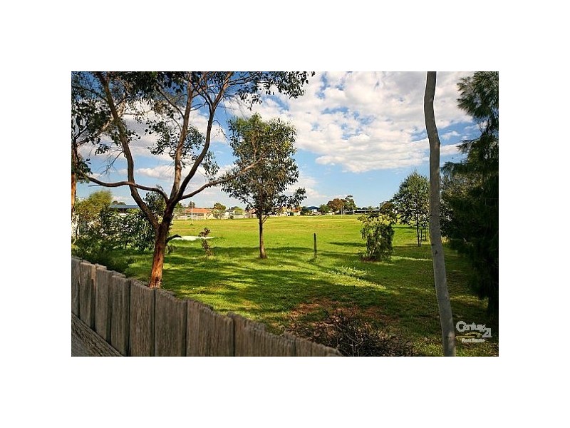 68 Hall Street, Mckinnon VIC 3204