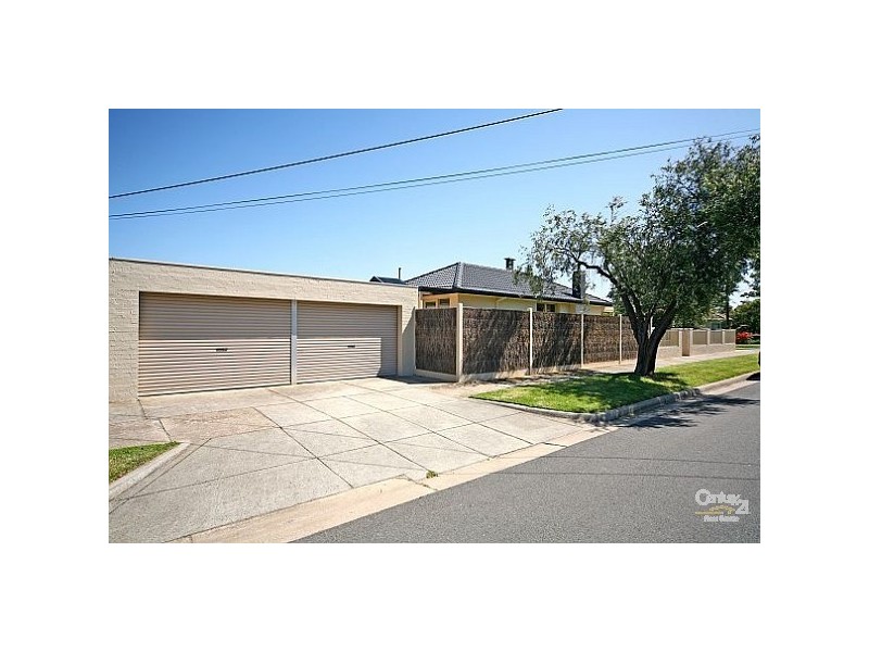 10 Eila Close, Cheltenham VIC 3192