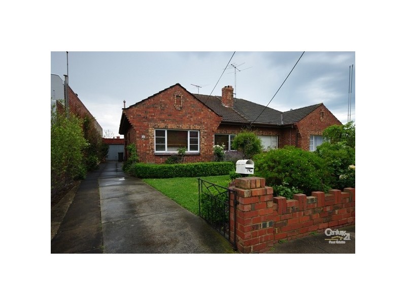 104 McKinnon Road, Mckinnon VIC 3204