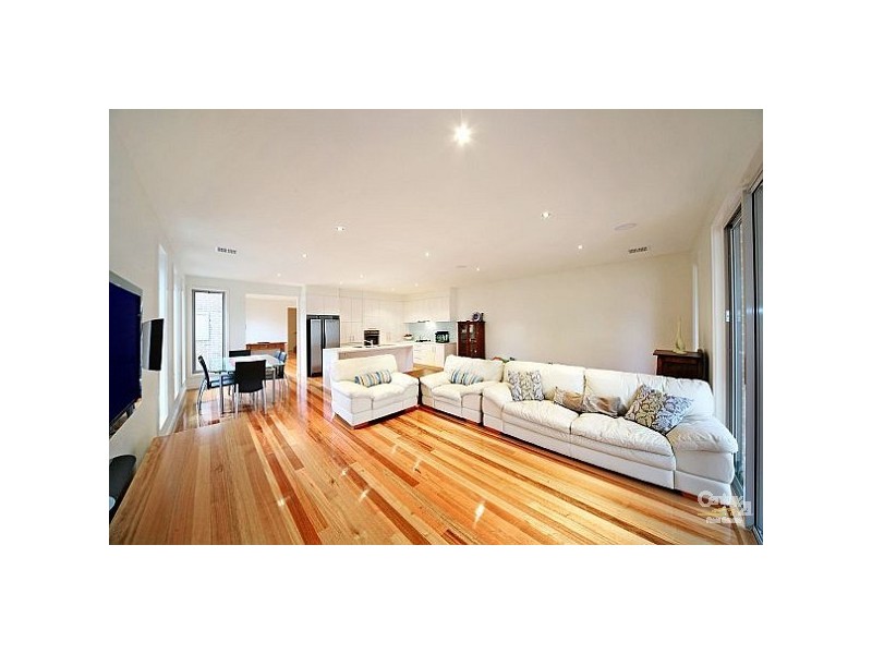 13 Brosa Avenue, Bentleigh East VIC 3165