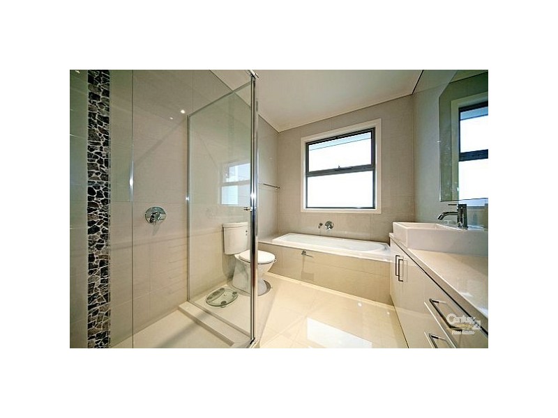 13 Brosa Avenue, Bentleigh East VIC 3165