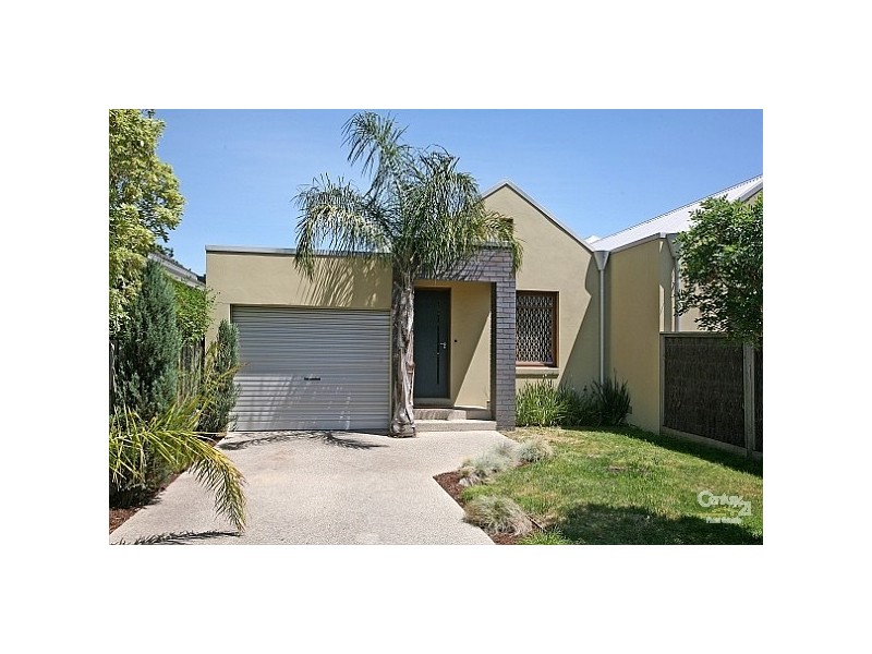 33 Gilmour Road, Bentleigh VIC 3204