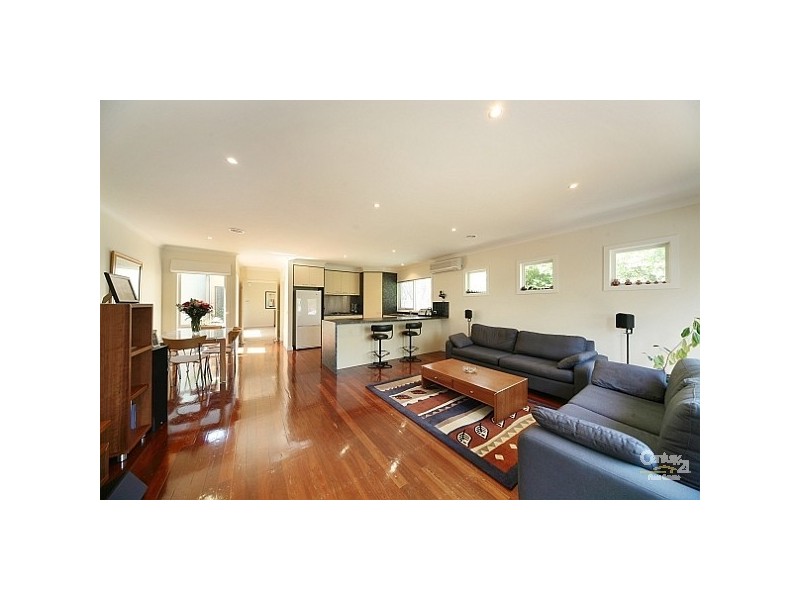 33 Gilmour Road, Bentleigh VIC 3204