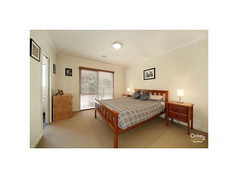 33 Gilmour Road, Bentleigh VIC 3204