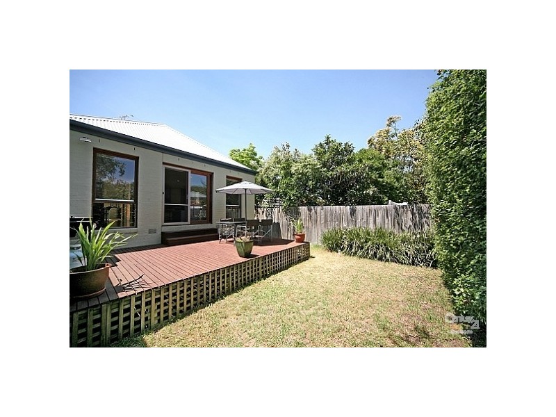 33 Gilmour Road, Bentleigh VIC 3204