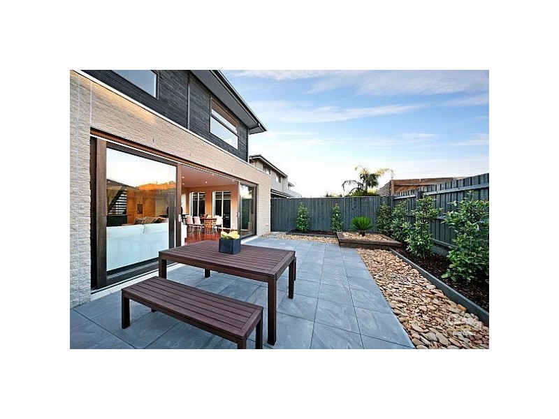 34B Windsor Avenue, Mckinnon VIC 3204