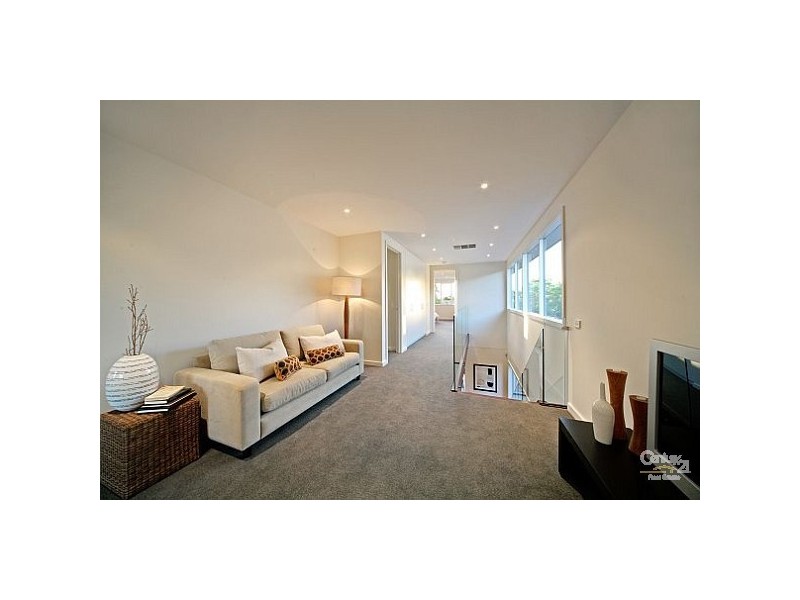 34B Windsor Avenue, Mckinnon VIC 3204