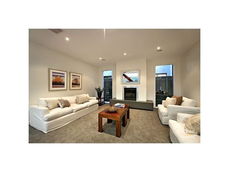 34A Windsor Avenue, Mckinnon VIC 3204