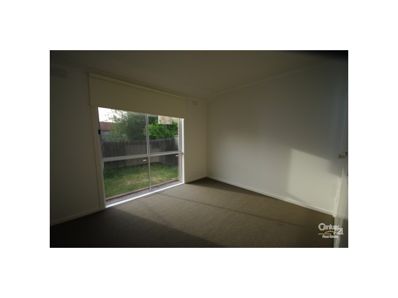 2/1 Olive Grove, Mentone VIC 3194