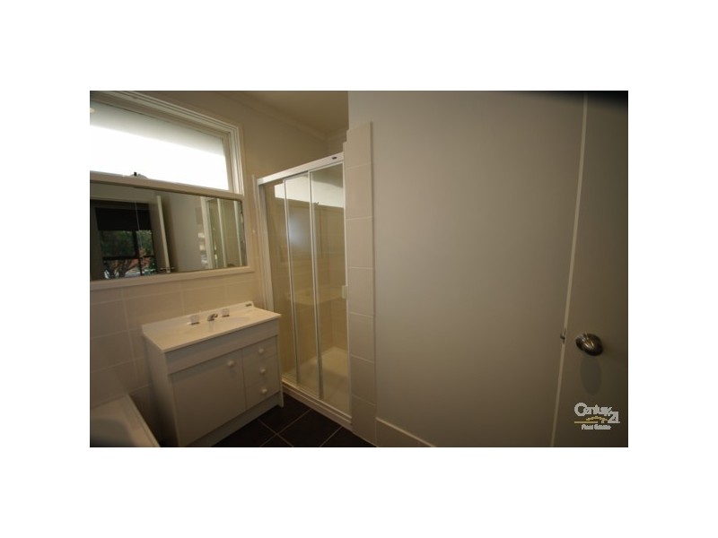 2/1 Olive Grove, Mentone VIC 3194