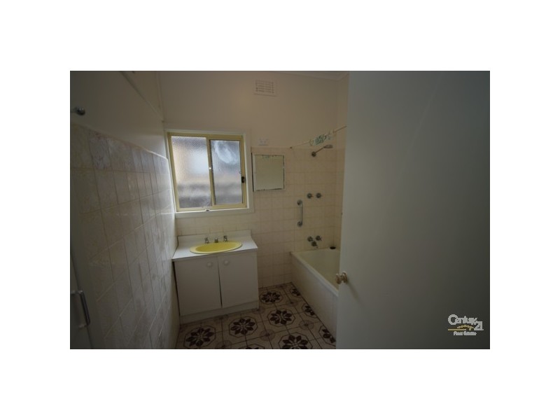 5 Moya Crescent, Noble Park VIC 3174