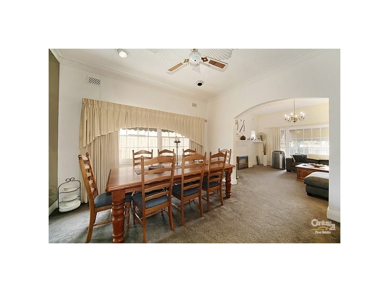 5 Charlton Street, Bentleigh VIC 3204