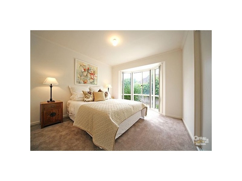 2/16 Wembley Grove, Mckinnon VIC 3204