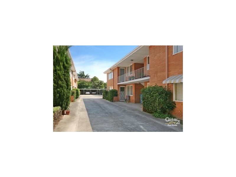 12/12 Bartlett Street, Hampton East VIC 3188