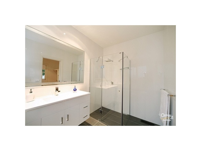 71 Victor Road, Bentleigh East VIC 3165