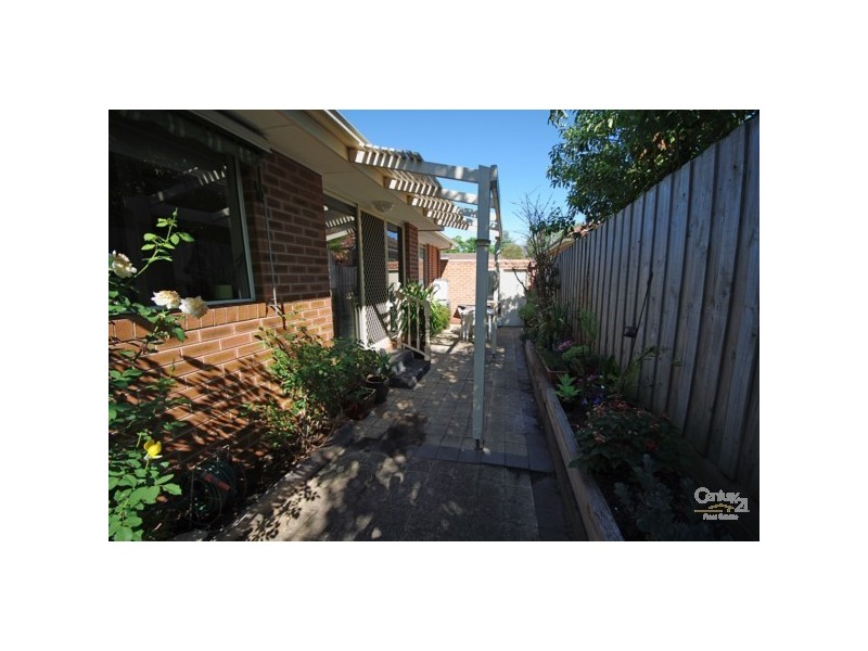 2/58 Bent Street, Mckinnon VIC 3204
