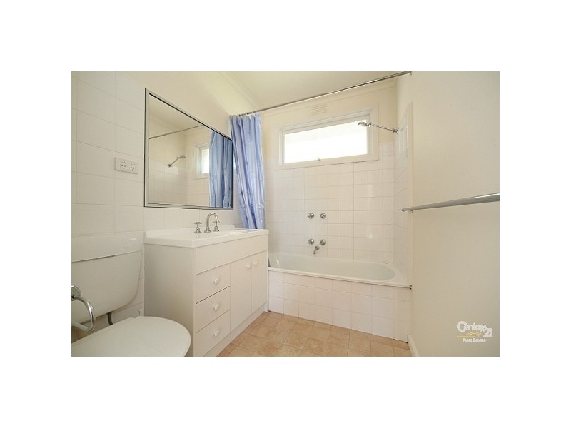 39 Ivan Avenue, Edithvale VIC 3196