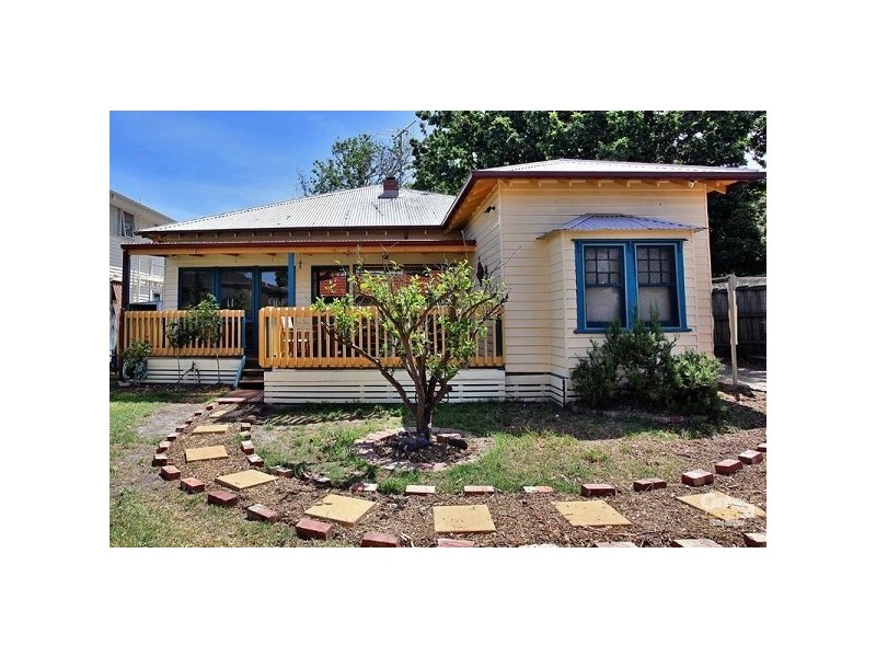 40 Anne Street, Mckinnon VIC 3204