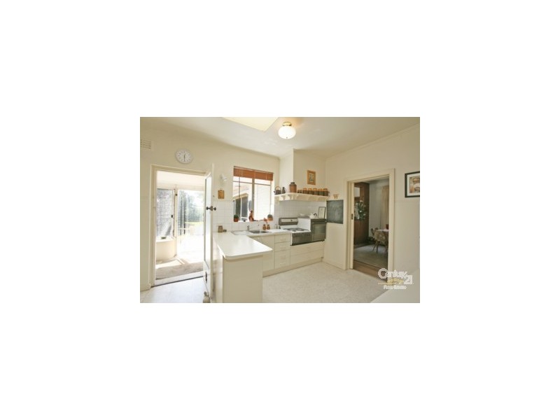 5 Huntley Road, Bentleigh VIC 3204