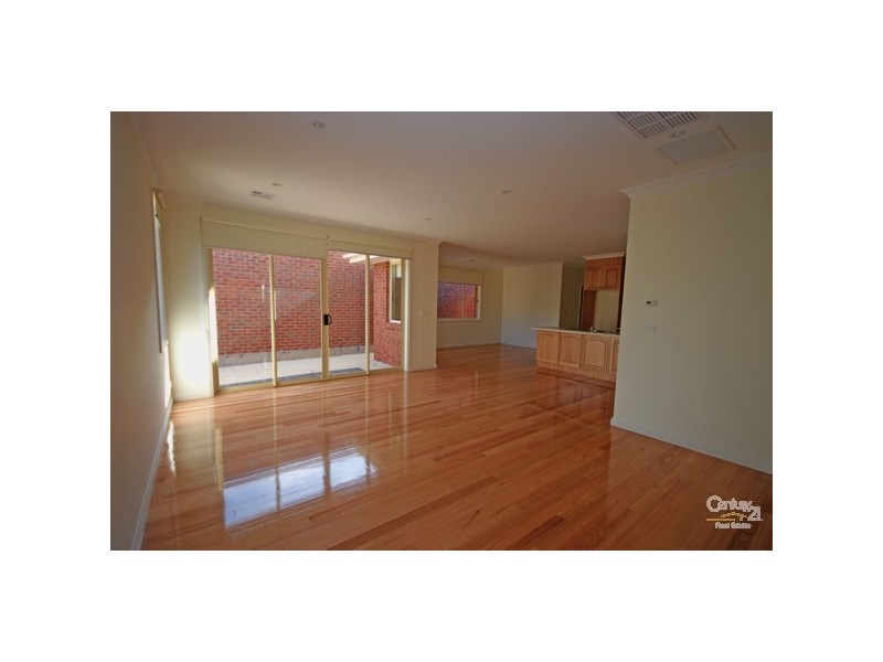 2/35 Wheeler Street, Ormond VIC 3204