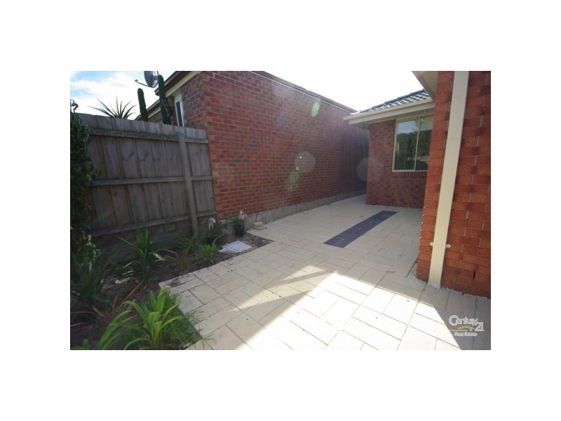 2/35 Wheeler Street, Ormond VIC 3204