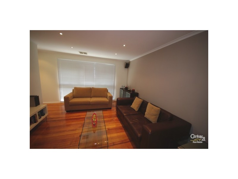 3/39 Coorigil Road, Carnegie VIC 3163