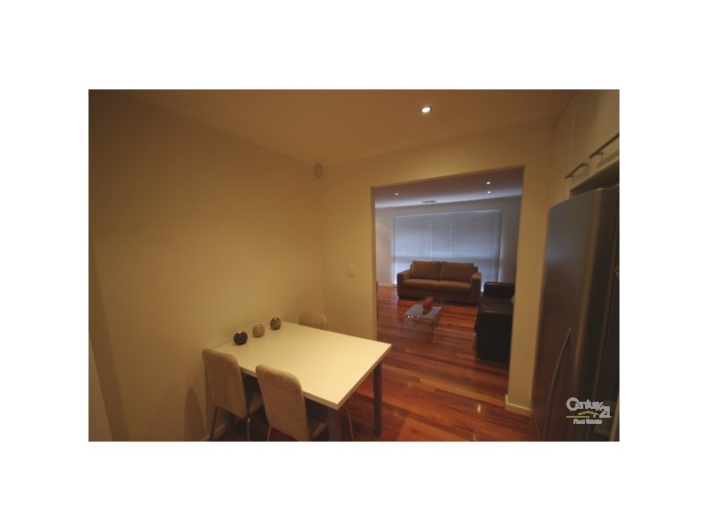 3/39 Coorigil Road, Carnegie VIC 3163