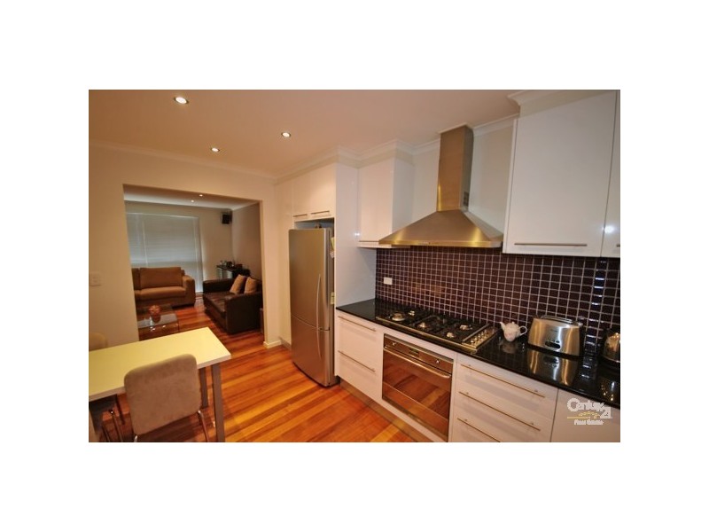 3/39 Coorigil Road, Carnegie VIC 3163