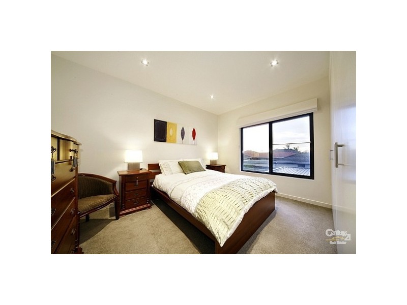 2/75A Tucker Road, Bentleigh VIC 3204