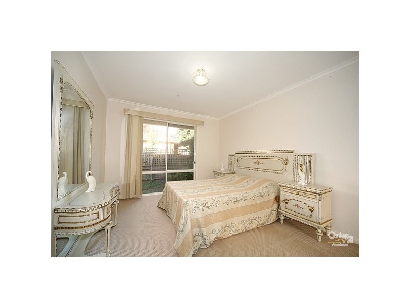 2/7 Railway Crescent, Bentleigh VIC 3204