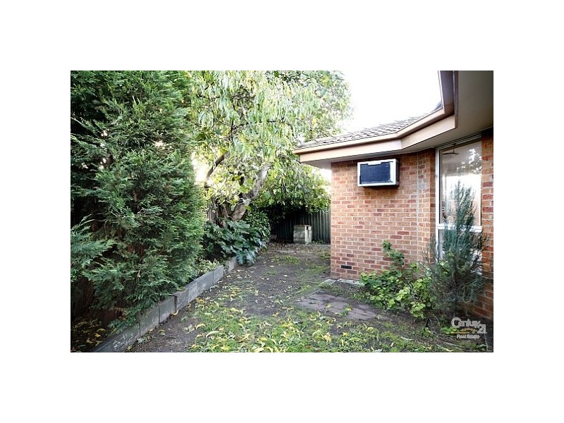 2/7 Railway Crescent, Bentleigh VIC 3204