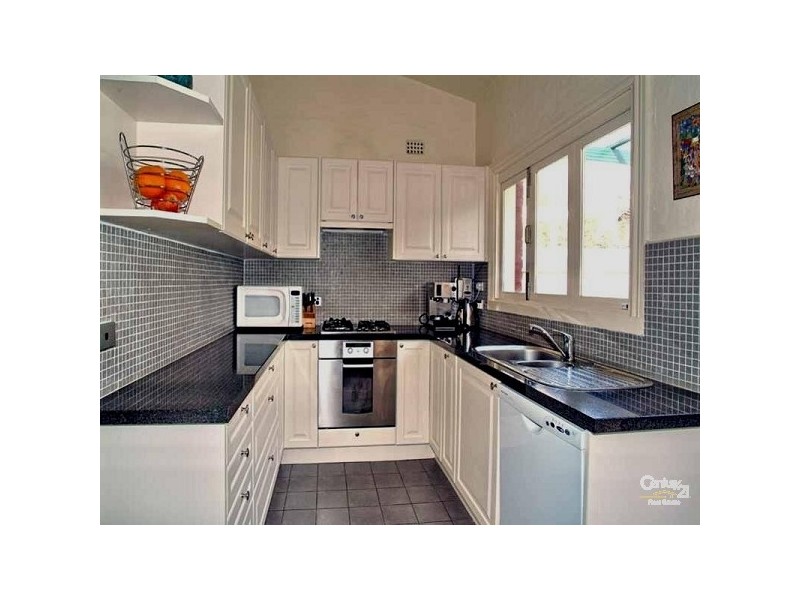 7 Elm Grove, St Kilda East VIC 3183