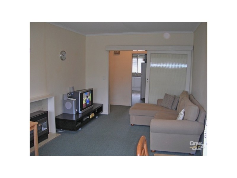 8/24 Lillimur Road, Ormond VIC 3204