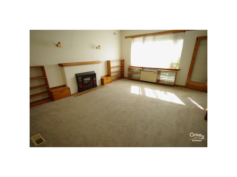 12 Lindsay Street, Mckinnon VIC 3204