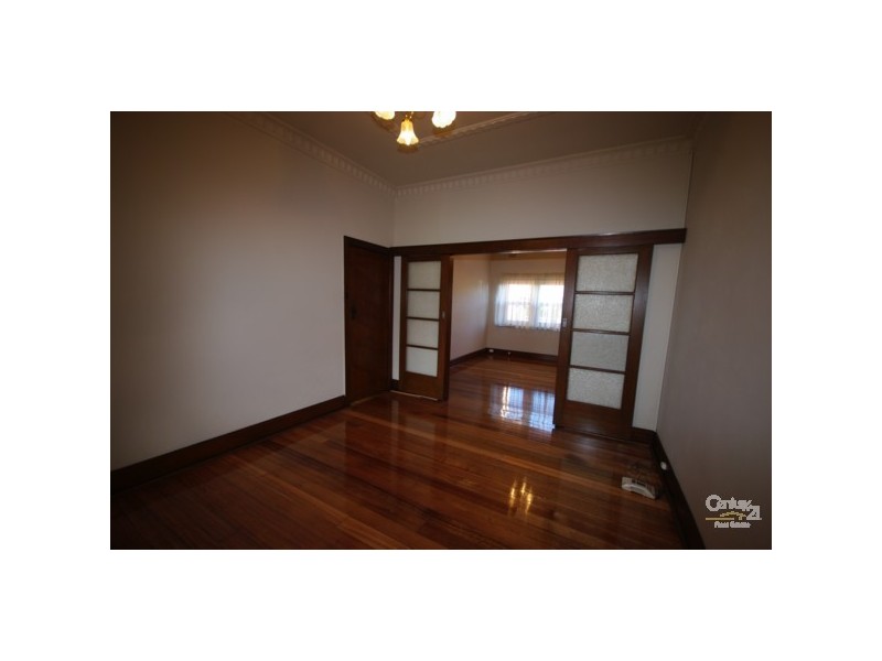 14 Elm Grove, Mckinnon VIC 3204