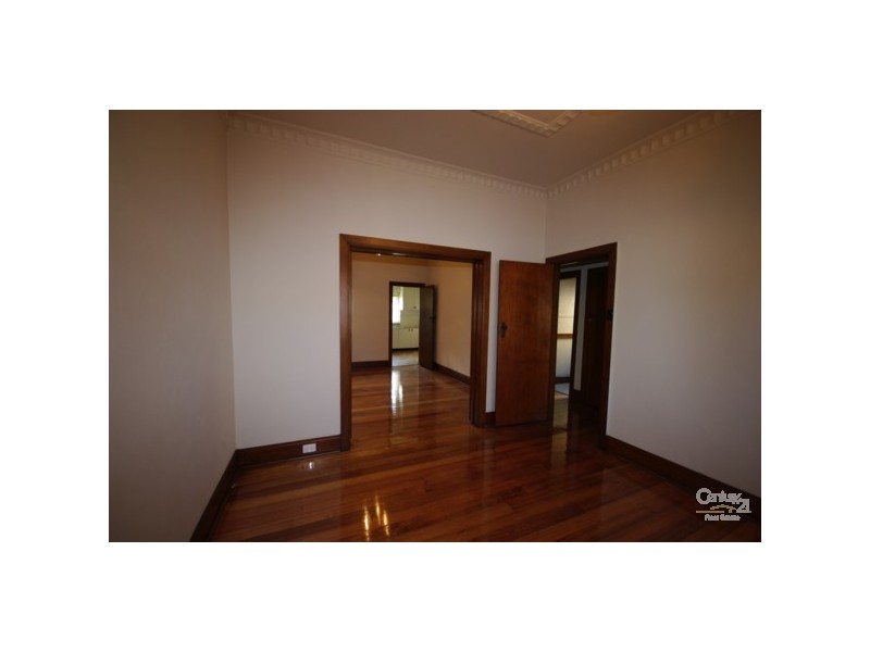 14 Elm Grove, Mckinnon VIC 3204