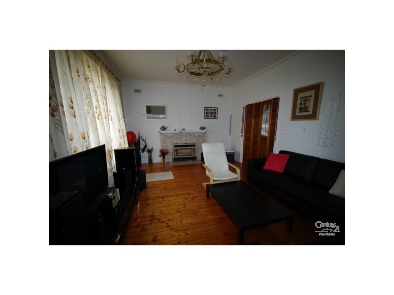 15 Quinns Road, Bentleigh East VIC 3165