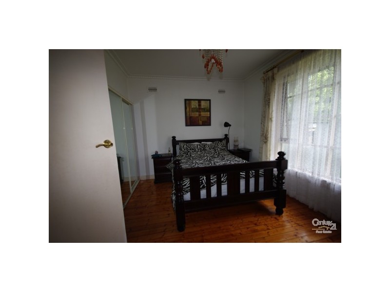 15 Quinns Road, Bentleigh East VIC 3165